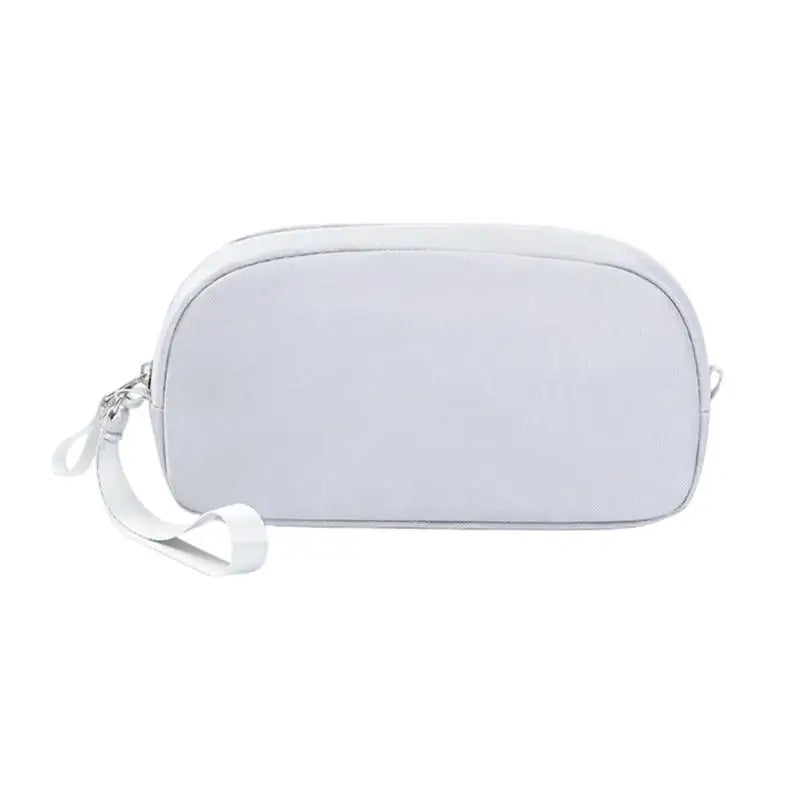 652F Gadget Protects Electronic Devices During Daily Commute and Trip