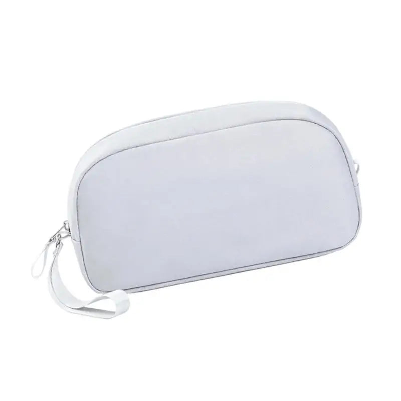 652F Gadget Protects Electronic Devices During Daily Commute and Trip